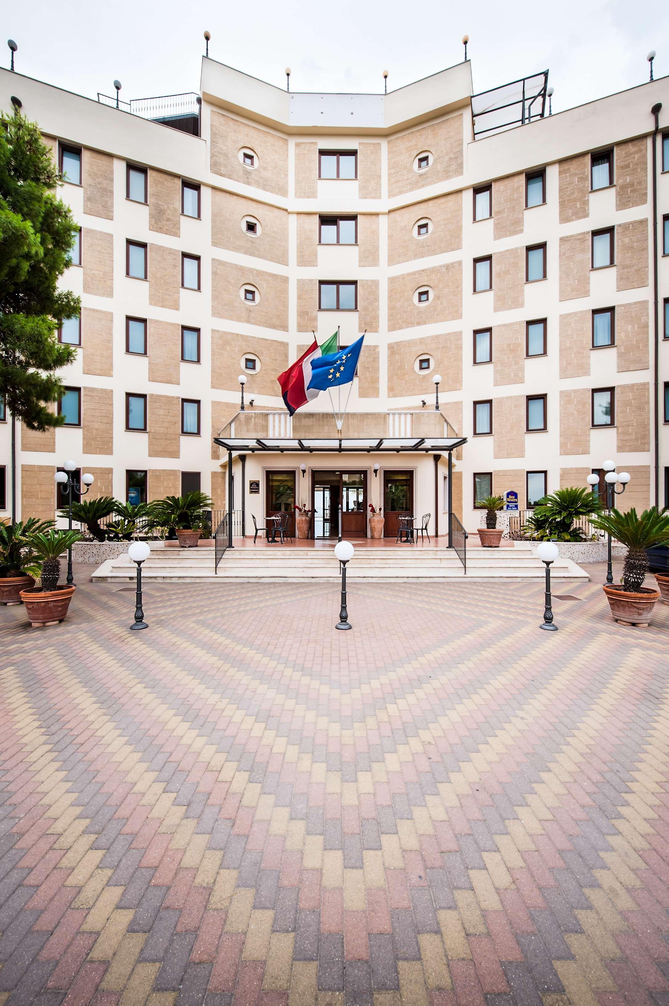 Apulia Hotel Taranto Ara Solis Lido Azzurro Exterior foto