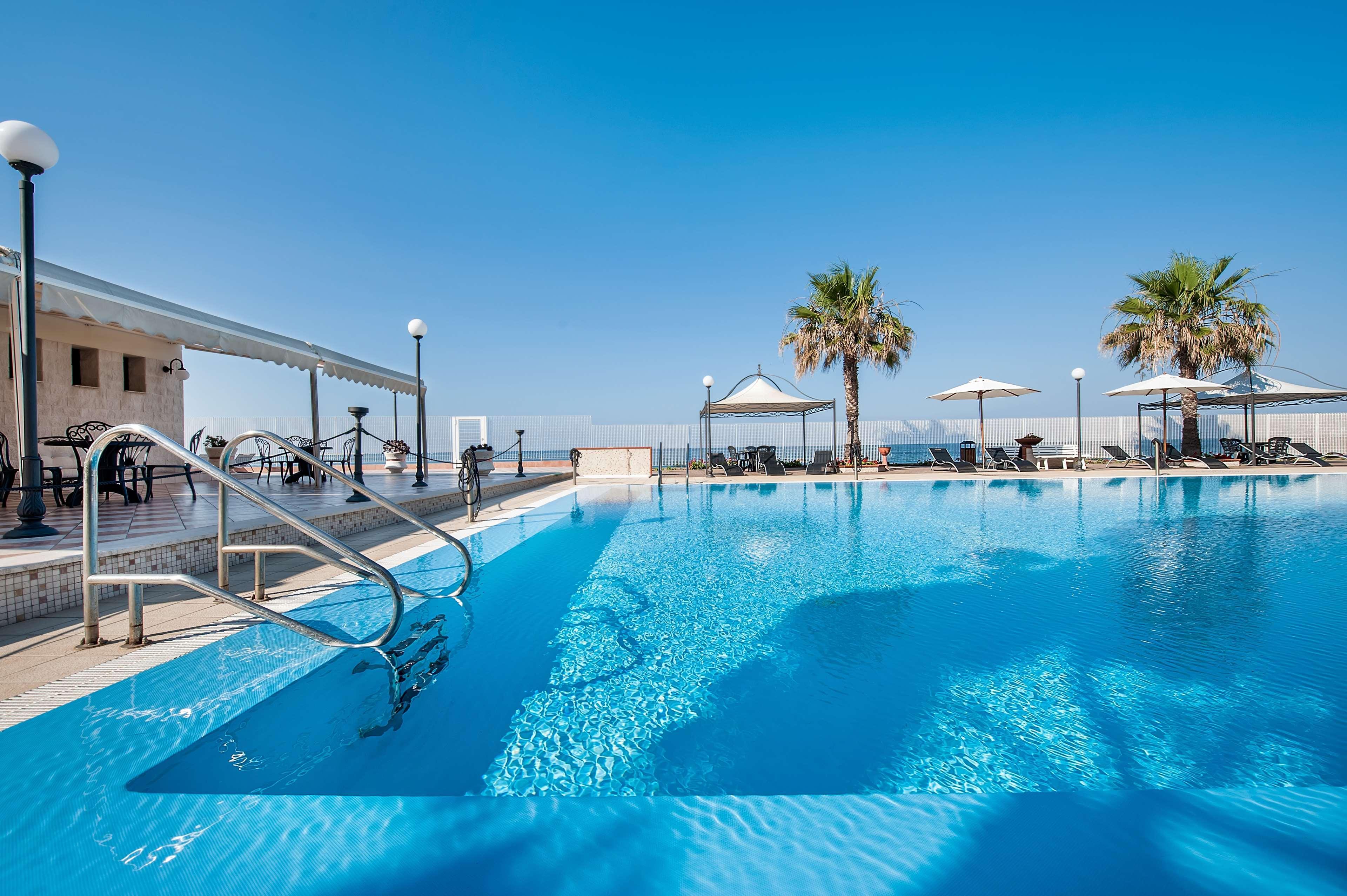 Apulia Hotel Taranto Ara Solis Lido Azzurro Exterior foto