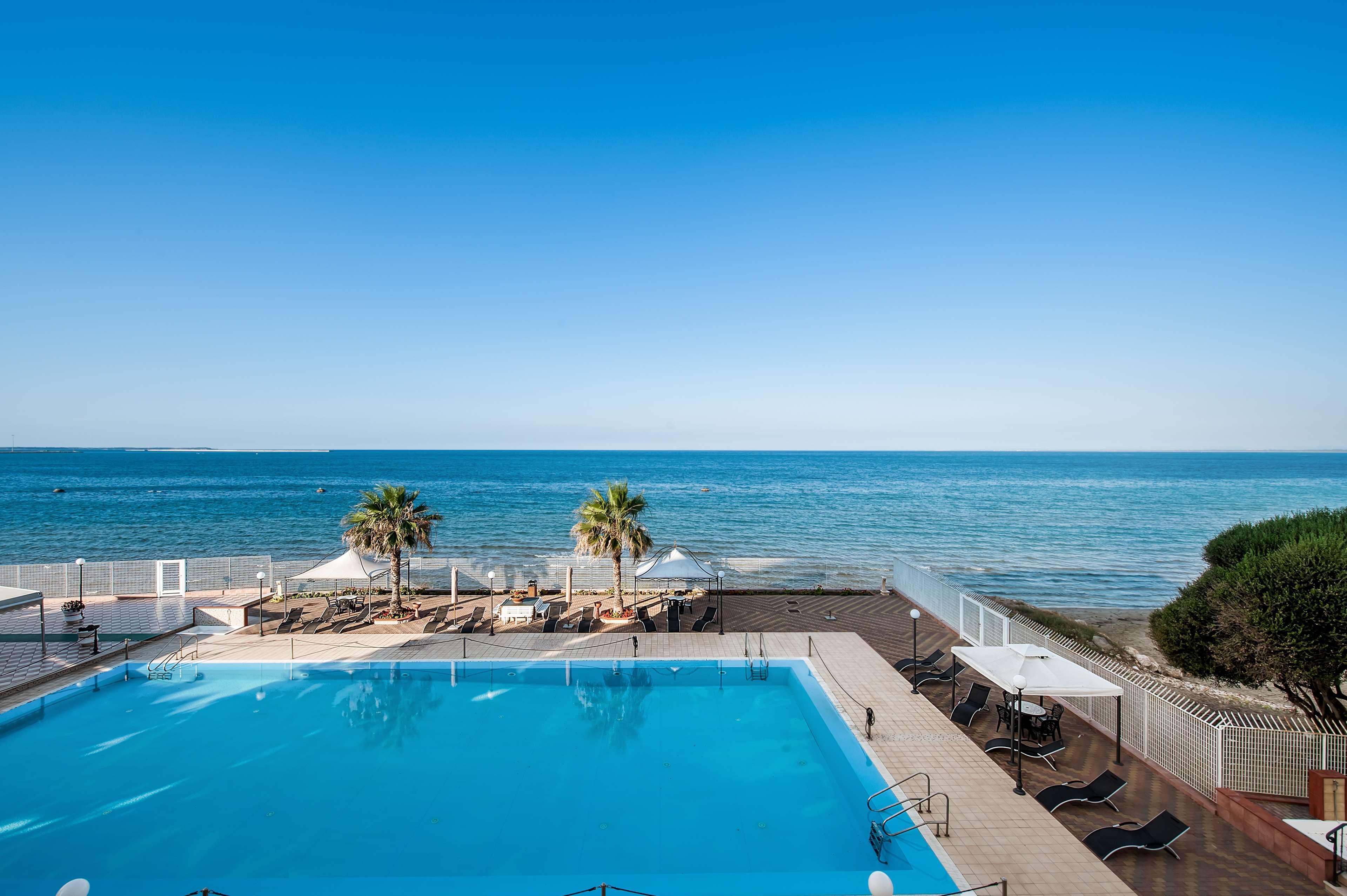 Apulia Hotel Taranto Ara Solis Lido Azzurro Exterior foto