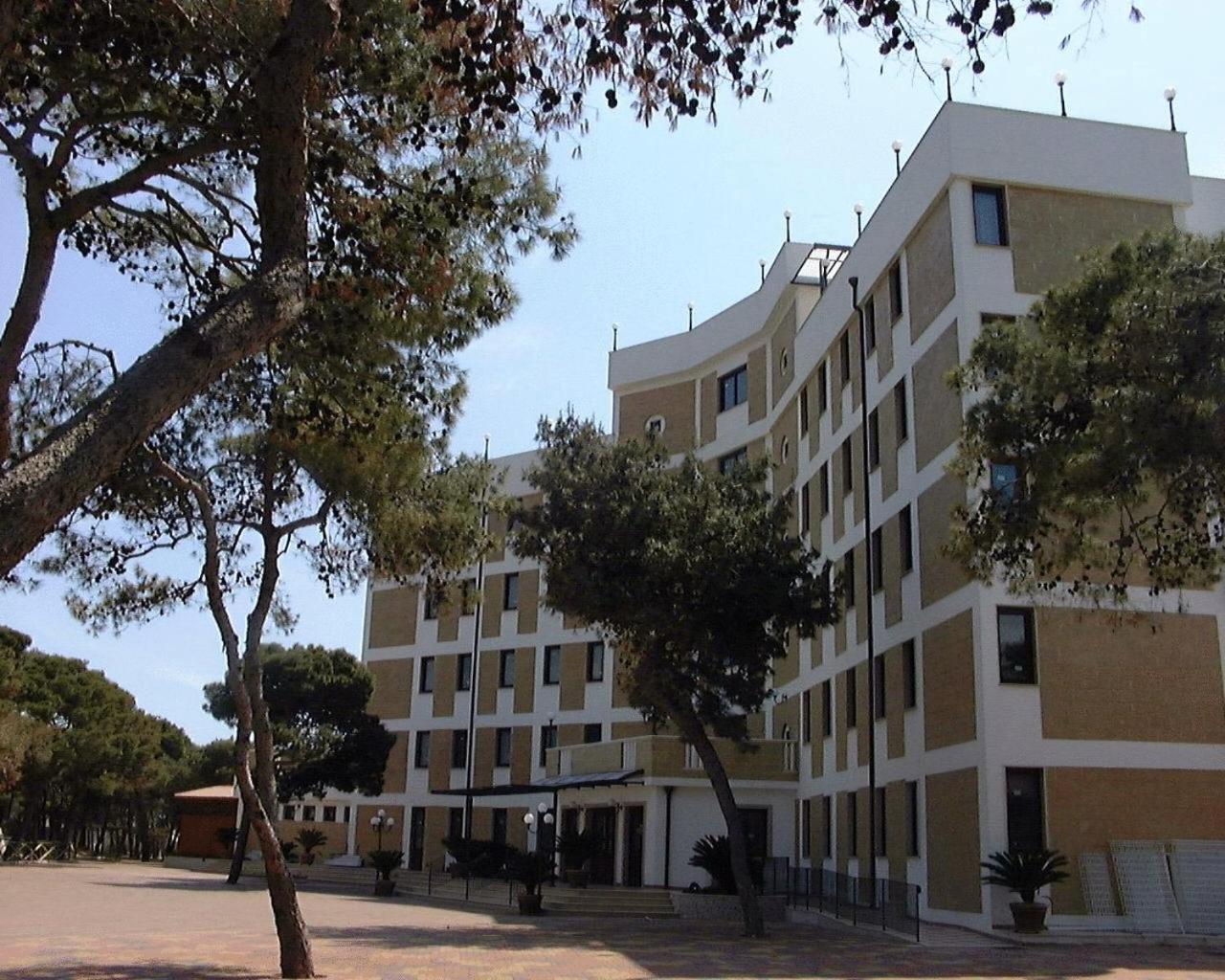 Apulia Hotel Taranto Ara Solis Lido Azzurro Exterior foto